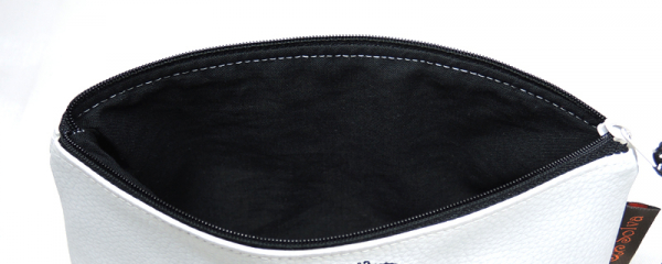 Necessaire Invisibility